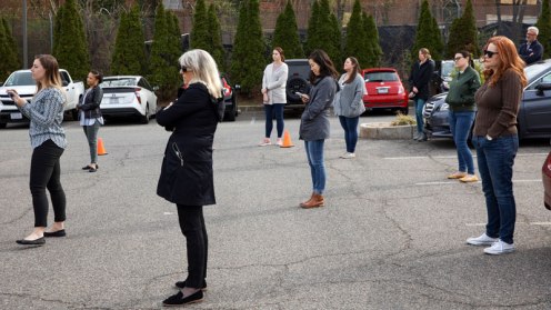 800SocialDistancingAP